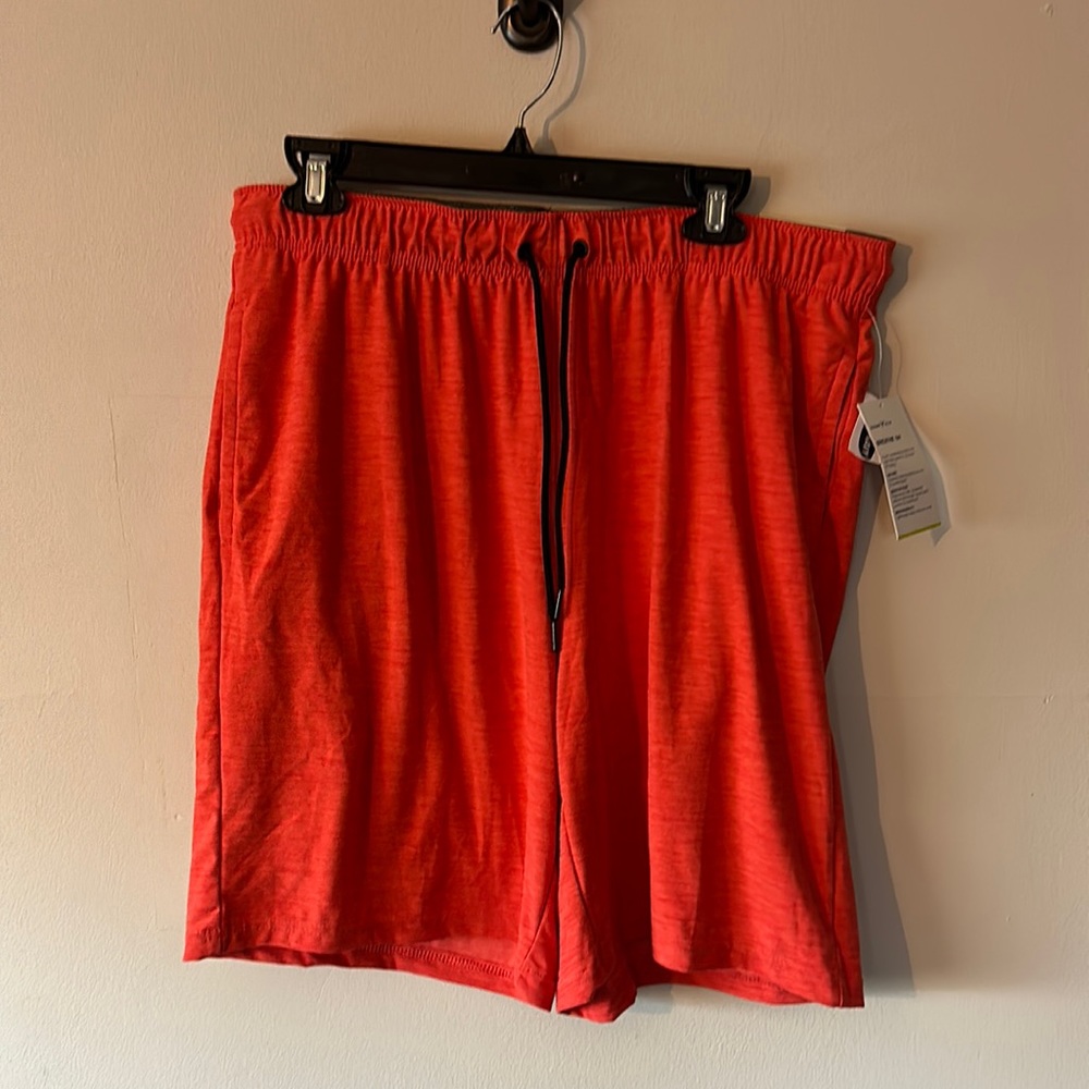 NWT Old Navy Orange Men’s “Breathe On” shorts size Large with 9” inseam